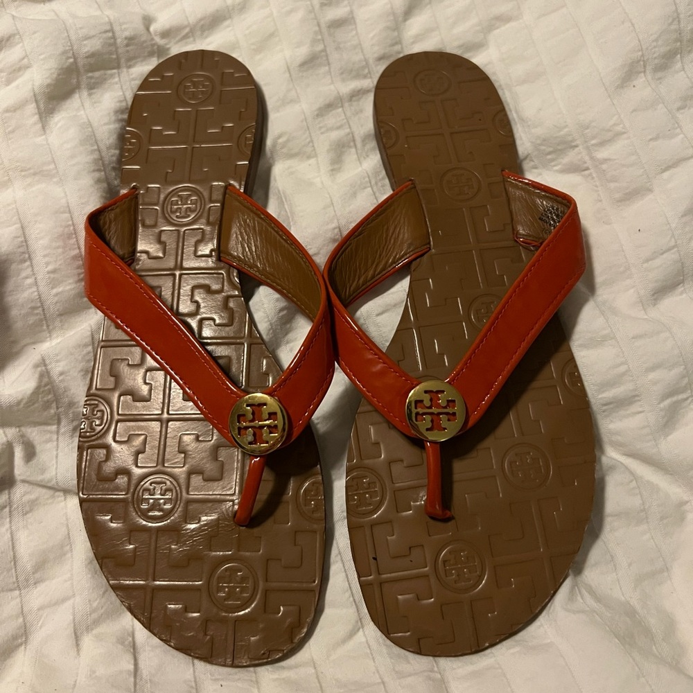 Tory Burch Thora sandal size 10 orange patent leather